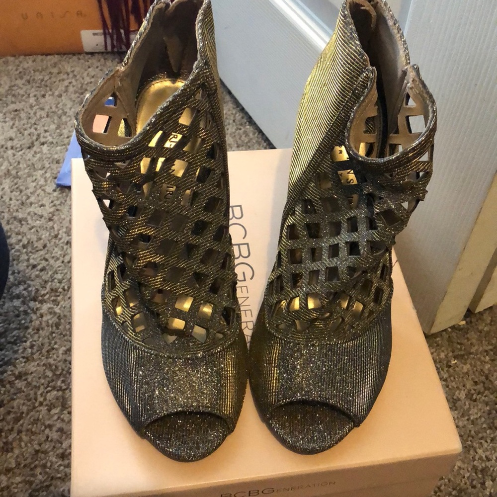 Gold cage pumps size 8 Christian Soriano worn 2x